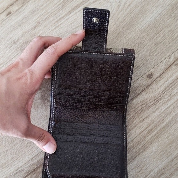 Gucci Brown Guccisima Chic Edgy Feminine Y2K Classic Wallet and Key Holder Set - Picture 5 of 5